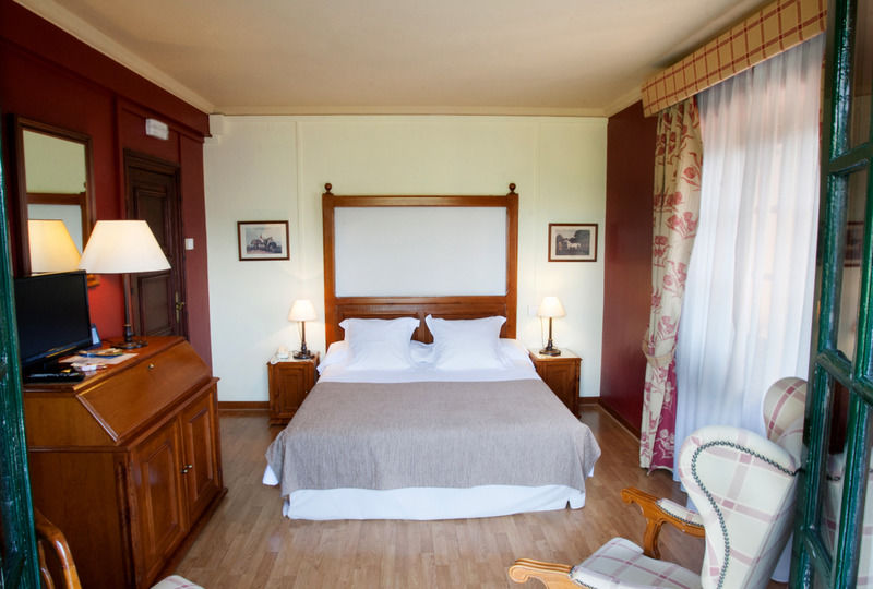 Husa Sant Bernat Montseny Ngoại thất bức ảnh