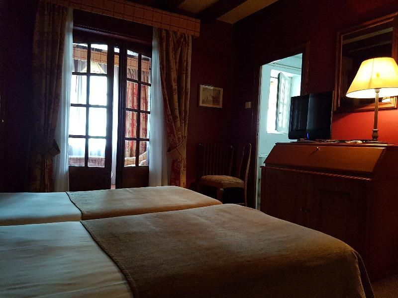 Husa Sant Bernat Montseny Ngoại thất bức ảnh