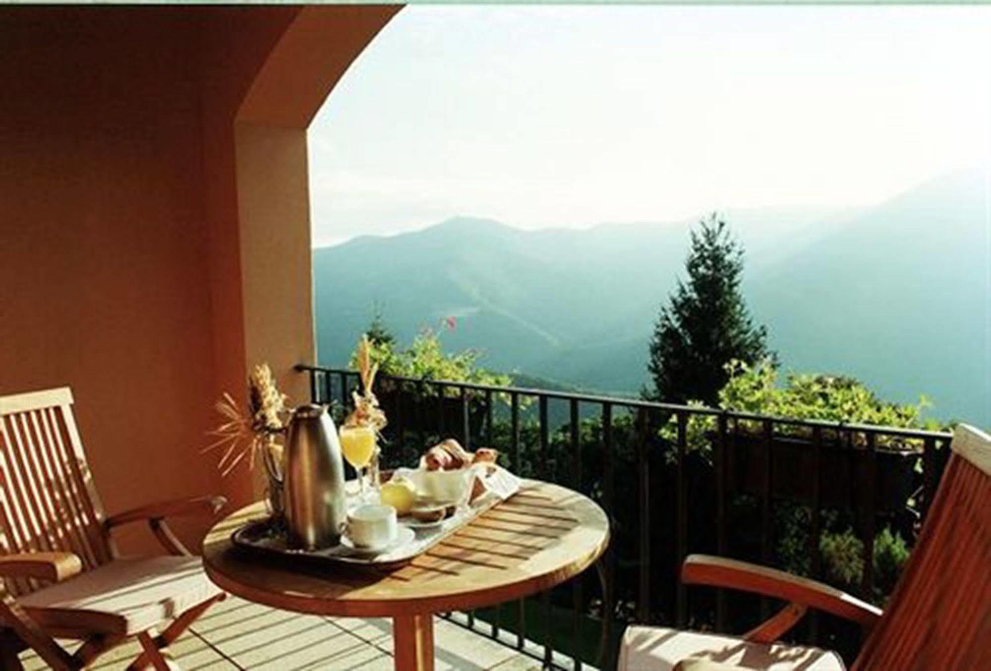 Husa Sant Bernat Montseny Ngoại thất bức ảnh